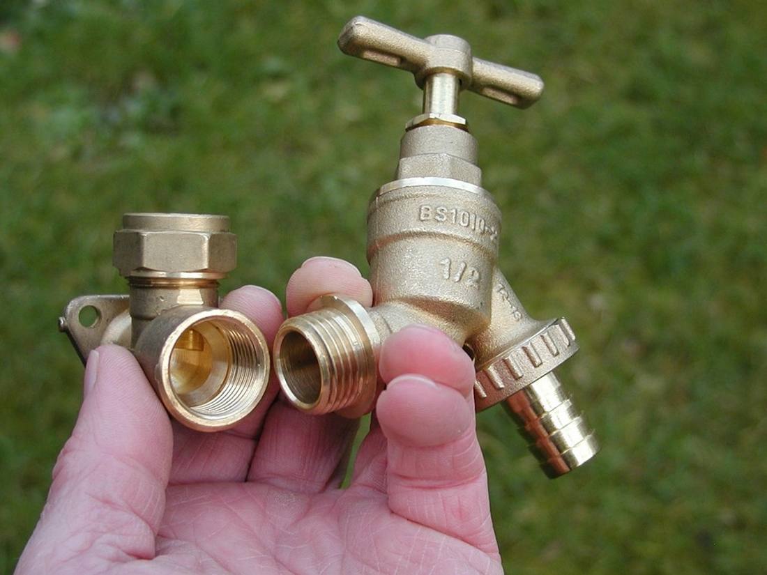 plumbing, fittings, pipe, connection, brass, construction, water, tubing, plumbing pipes, bathroom, nature, repair, maintenance, connecting, copper, tap, faucet, bib, bib cock, garden, green construction, green bathroom